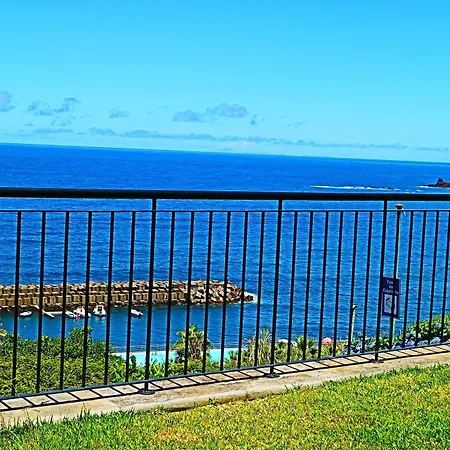 Appartement In Ponta Delgada, With Wonderful Sea View, Pool Access, Furnish